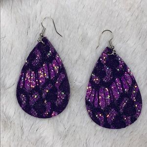 Tear drop Lace Earring Set